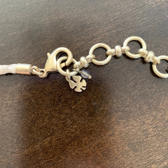 Boho leather & mixed metal pendant necklace - Picture 3 of 3